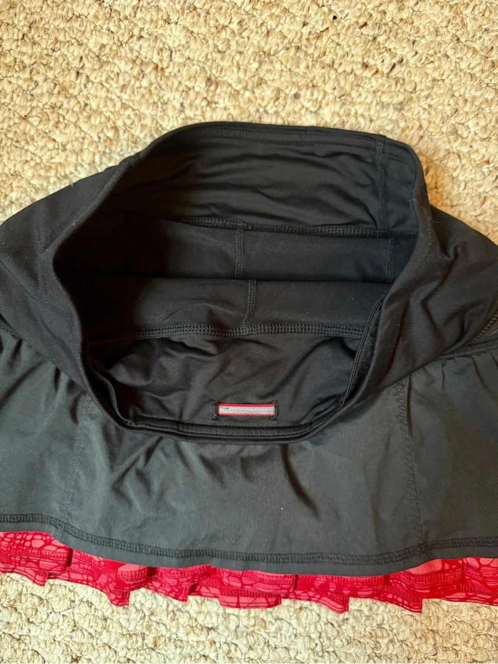 Lululemon Black Skirt with Red Lace Trim - Women's Flared Skirt